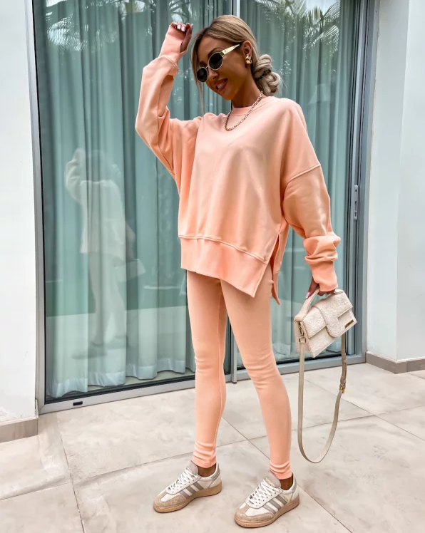 Luxe Knitwear Duo – Coordinated Knit Set With Soft Breathable Fabric & Relaxed Silhouette