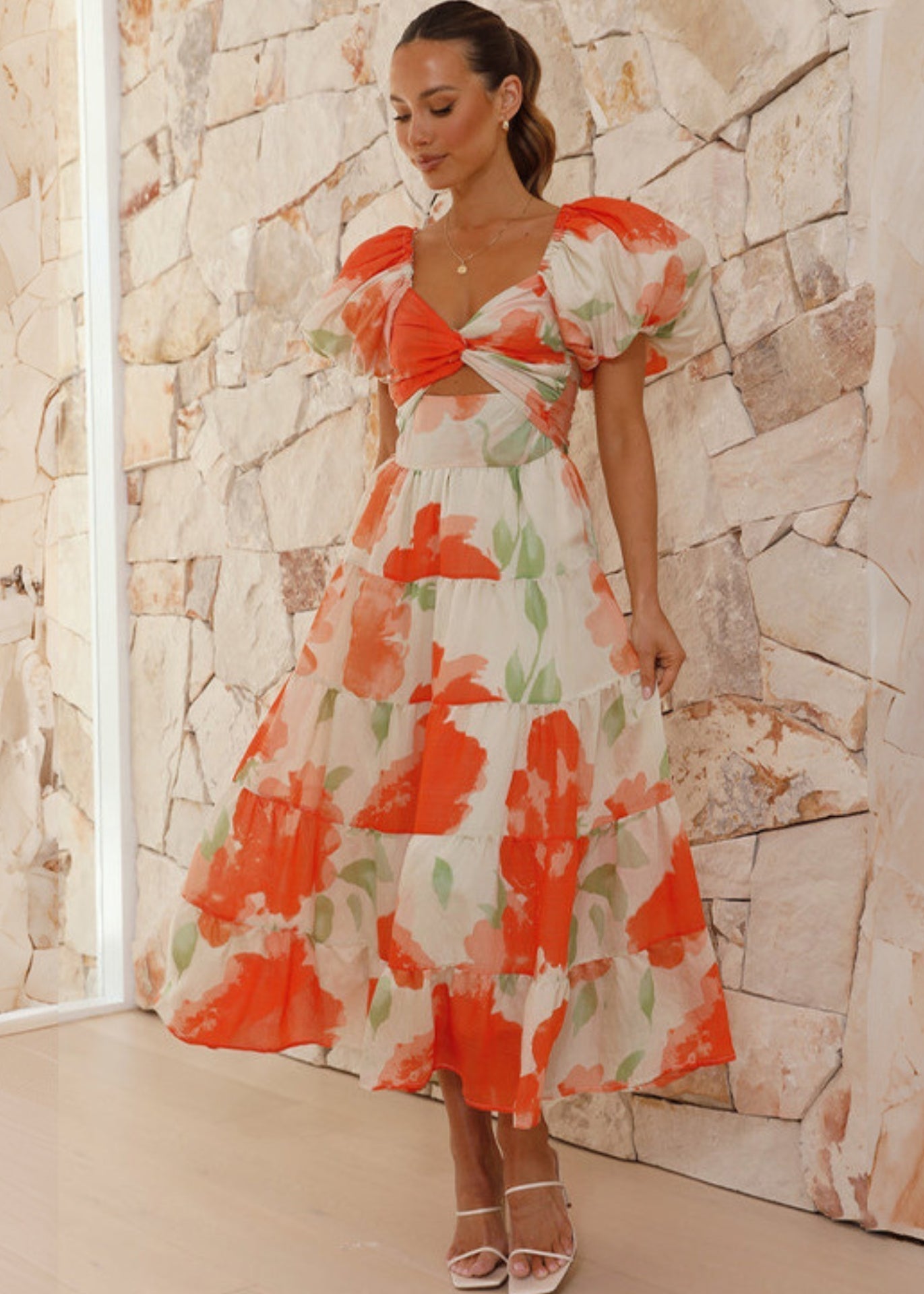 Summer Dress - Elegant Women's Casual Dress With Flowing Silhouette & Comfortable Fit