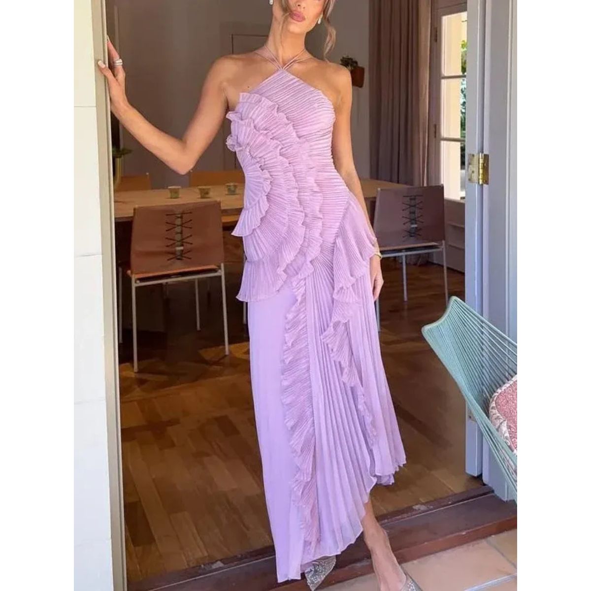 Graceful Long Dress – Elegant Evening Gown With Elongating Silhouette & Flattering Fit