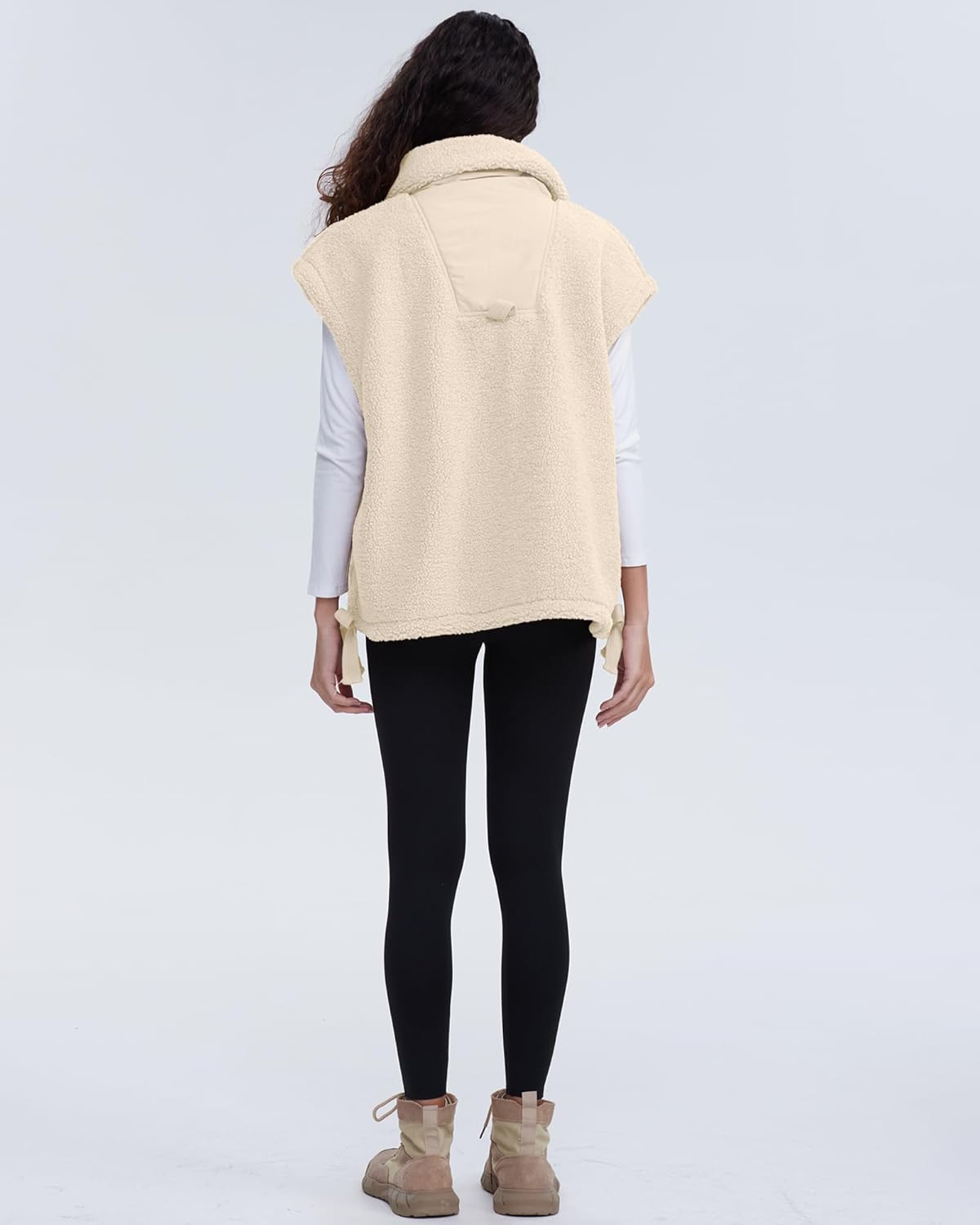 Soft Pocketed Gilet – Lightweight Sleeveless Vest With Functional Pockets