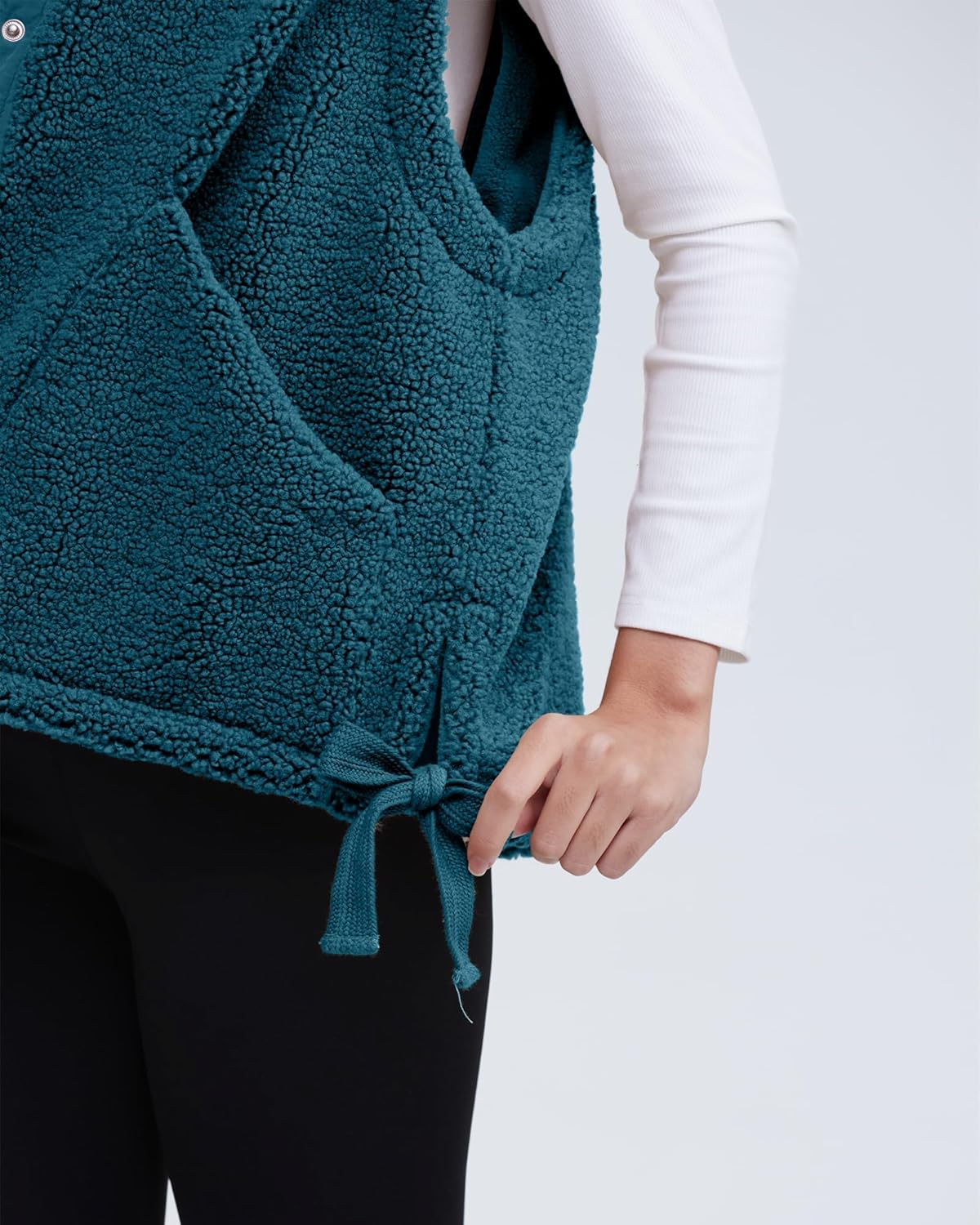 Soft Pocketed Gilet – Lightweight Sleeveless Vest With Functional Pockets