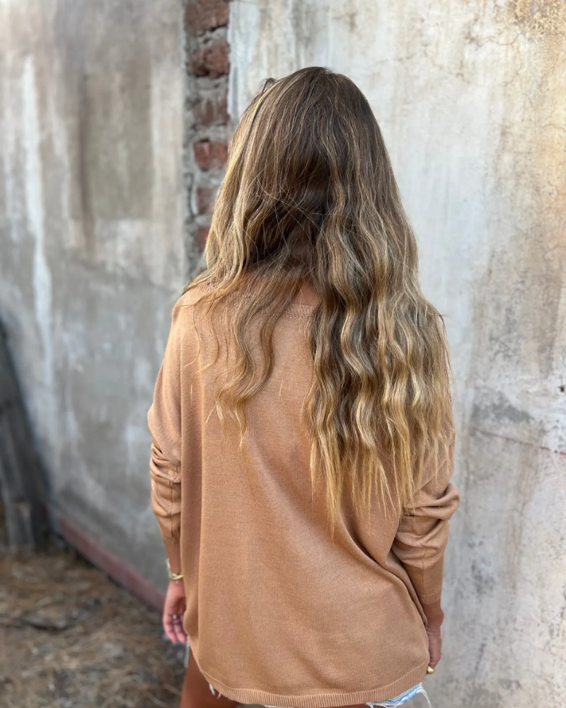 Casual Knitted Top – Lightweight Summer Knit With Gold Accent Knitwear Blouse