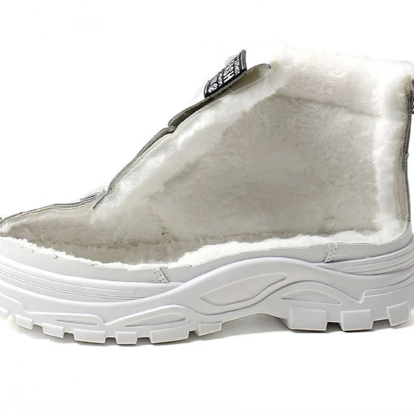 Fur-Lined Winter Boots - Waterproof Cozy Winter Footwear with Non Slip Sole