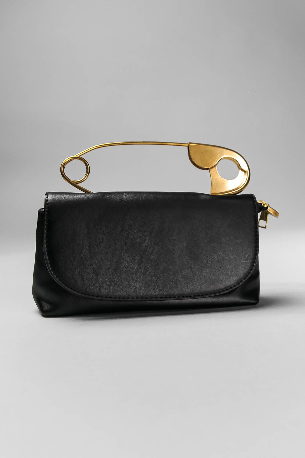 Pin Bag Shoulder Strap - Vegan Leather Black White Bag With Gold Zipper Detail