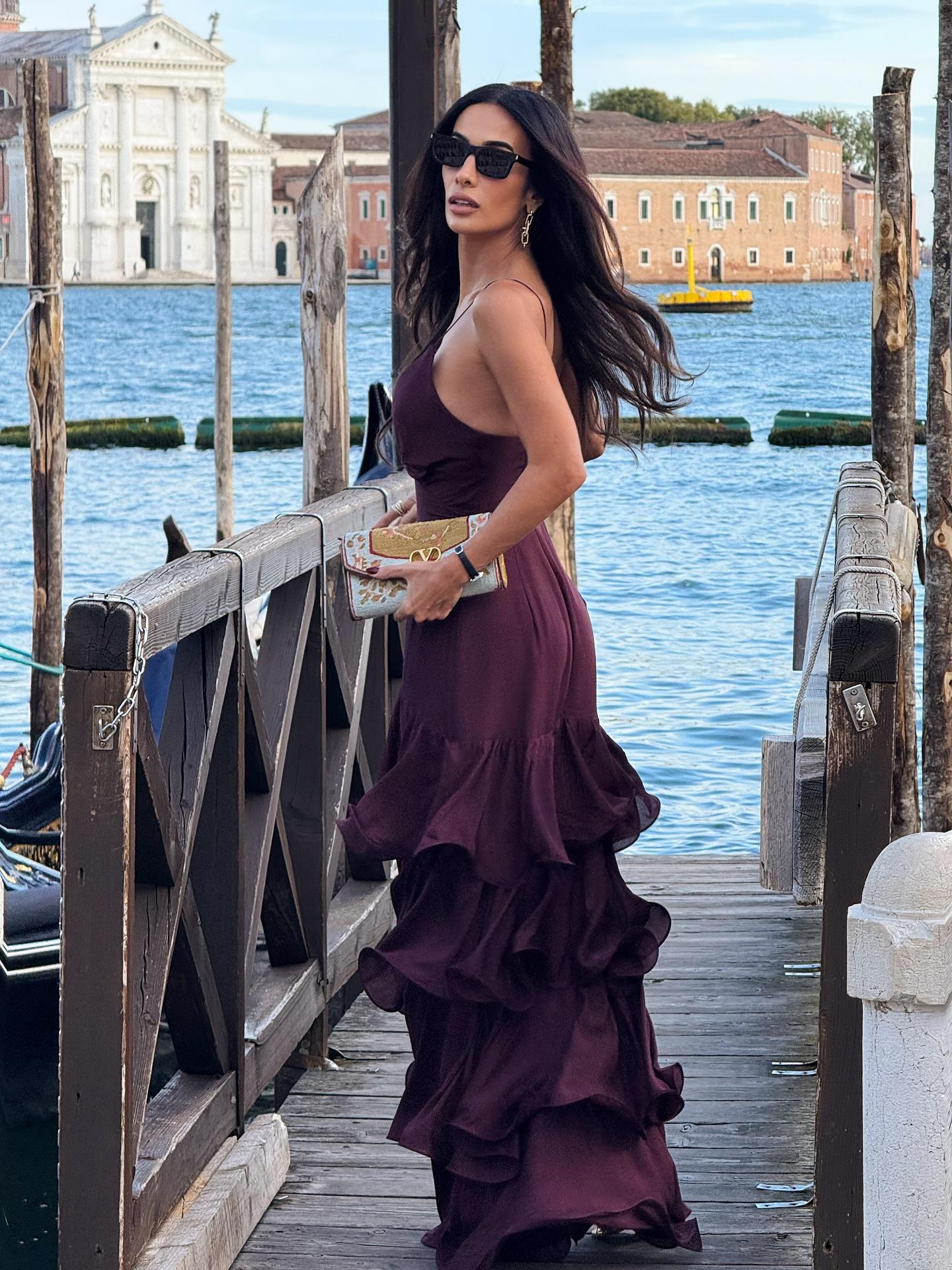 Burgundy Tiered Maxi Dress – Elegant Flowing Silhouette for Formal Evening Events