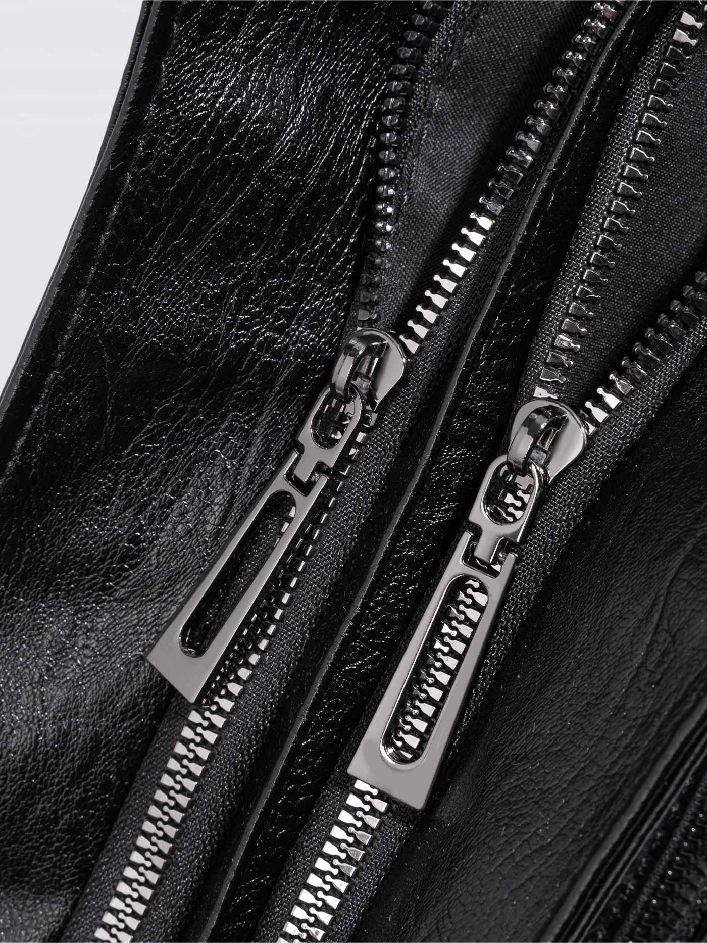 Stylish Tote Bag – Premium Leather Tote With Spacious Zippered Compartment