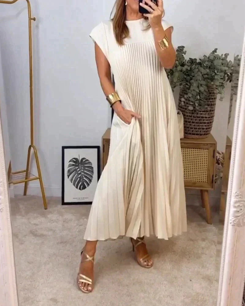 Pleated Chic Dress – Sleeveless Stylish Summer Dress With Figure Hugging Fit