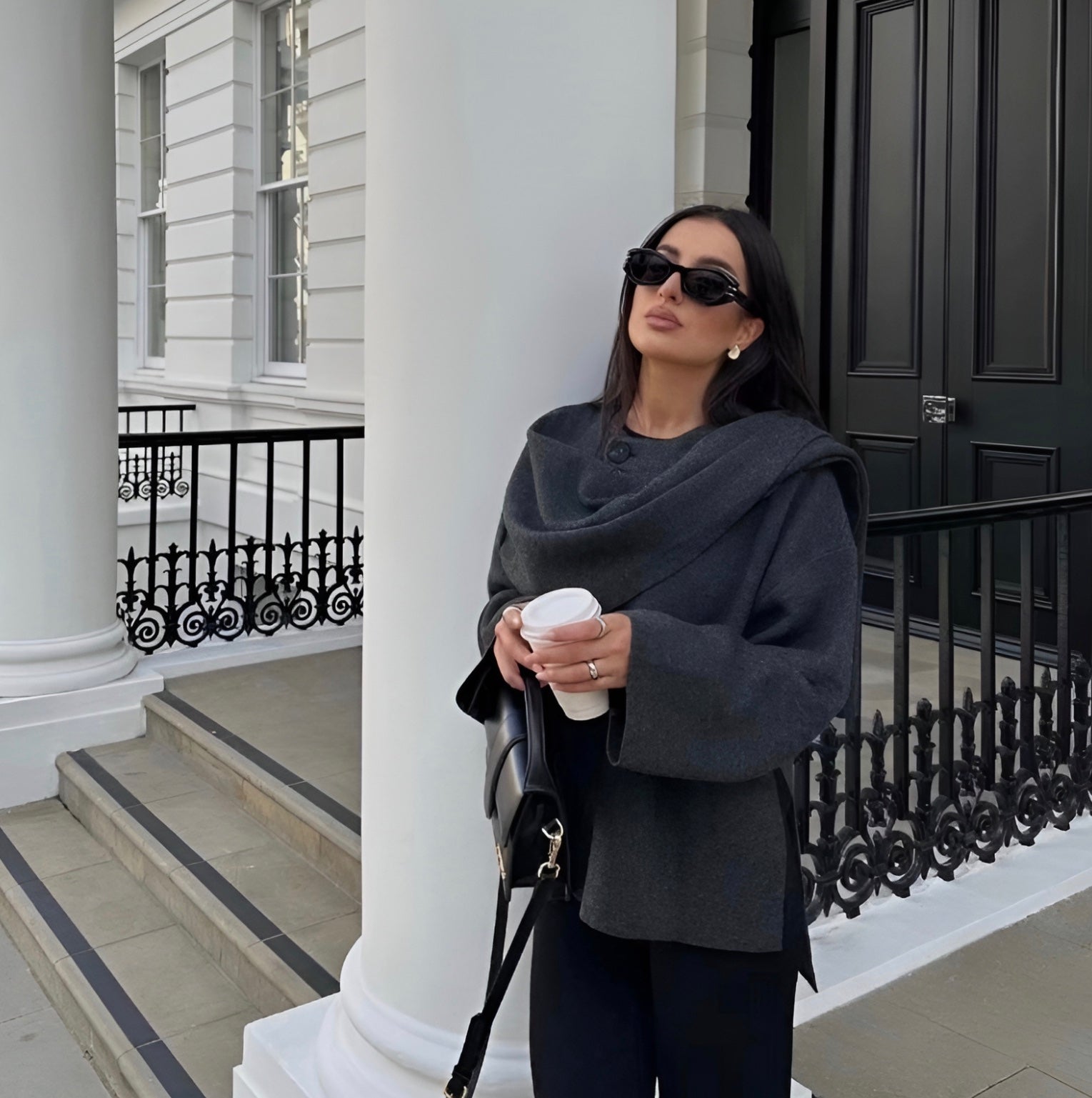 Chic Cape Coat – Elegant Women's Outerwear | Structured Fit Autumn Winter Coat