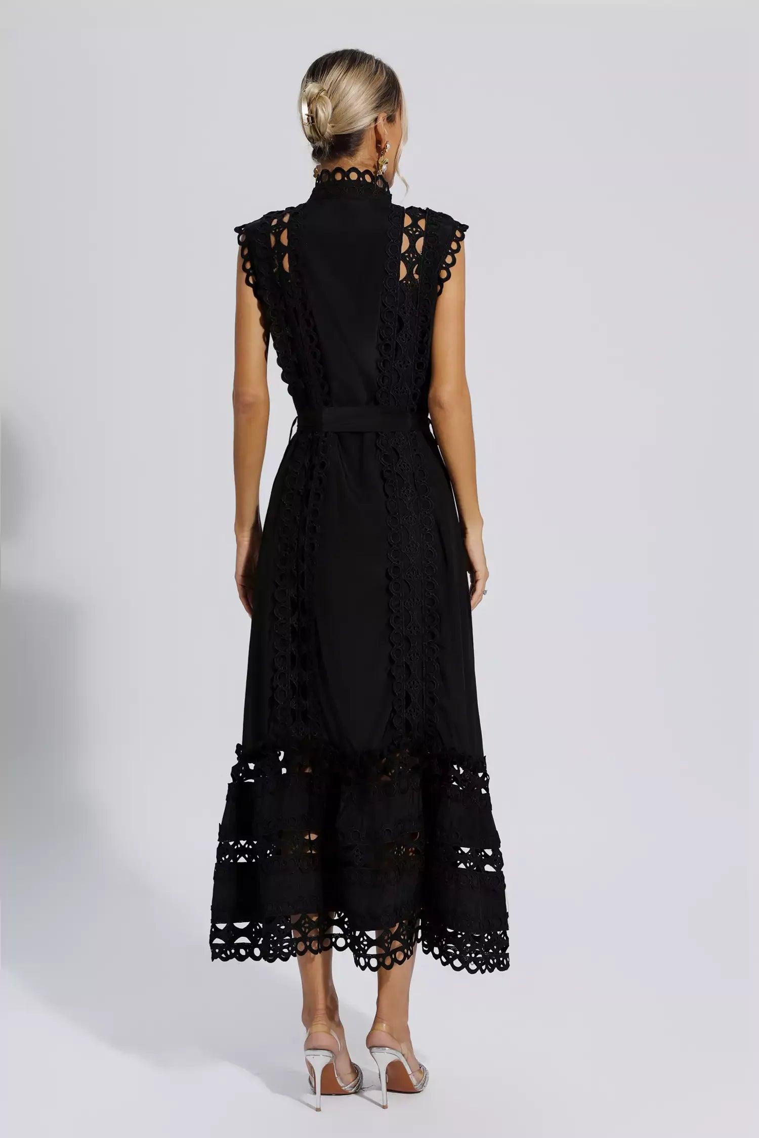 Black Sleeveless Maxi Dress – Elegant Hollow Detail Evening Gown in Polyester