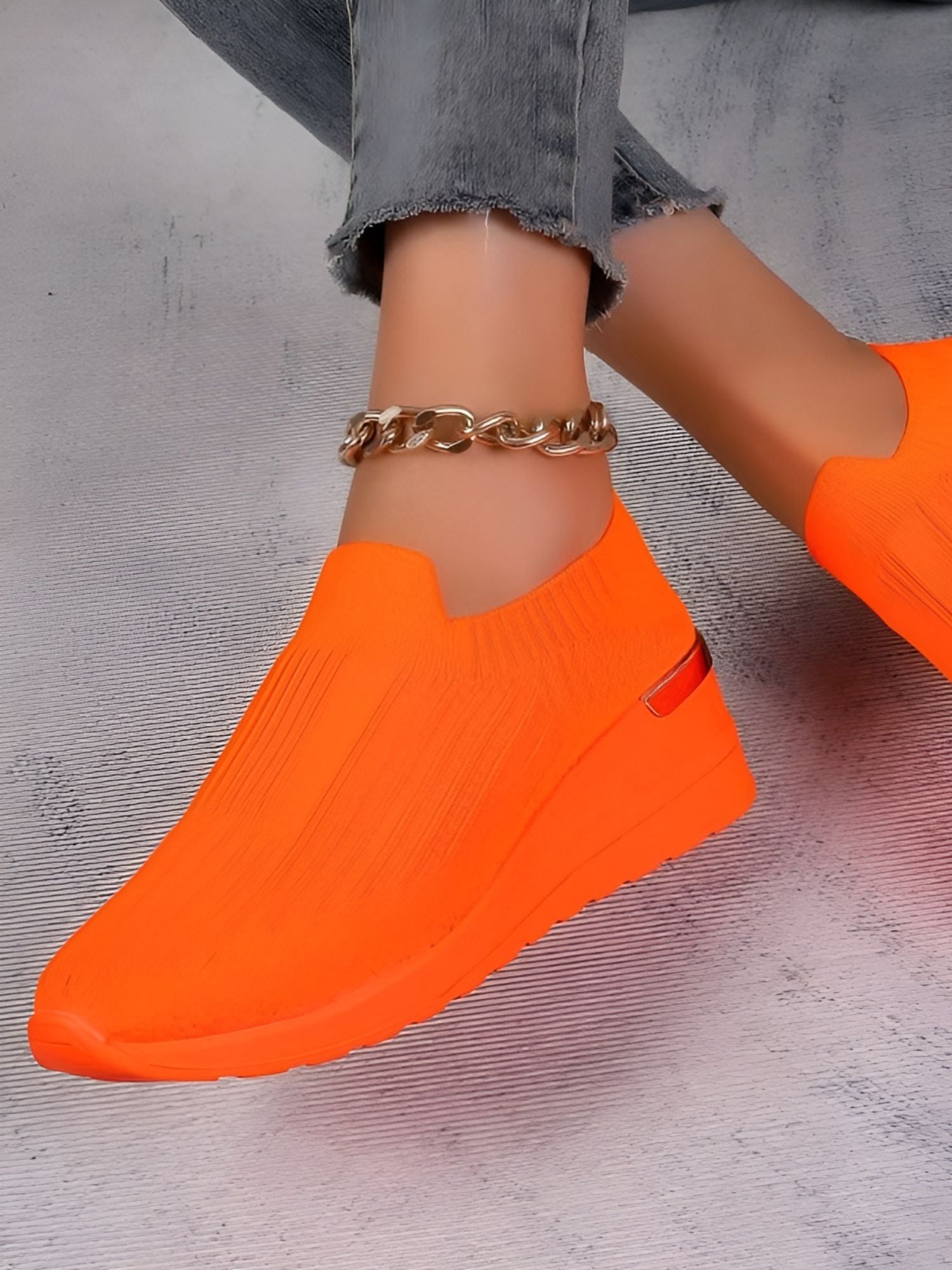 Trendy Everyday Sneakers – Lightweight Women's Casual Shoes with Durable Sole