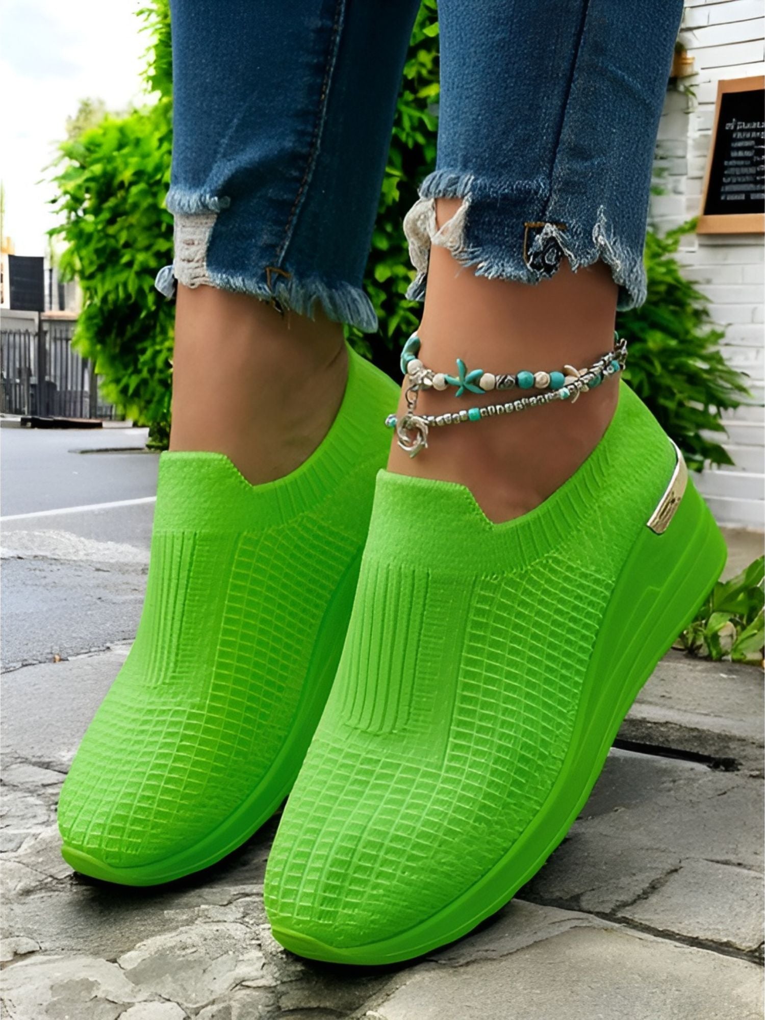 Trendy Everyday Sneakers – Lightweight Women's Casual Shoes with Durable Sole