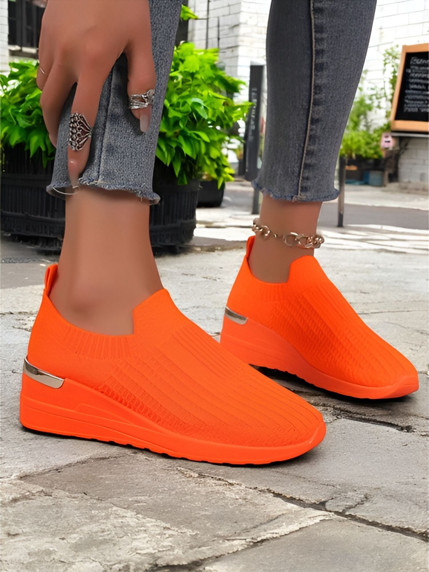Trendy Everyday Sneakers – Lightweight Women's Casual Shoes with Durable Sole