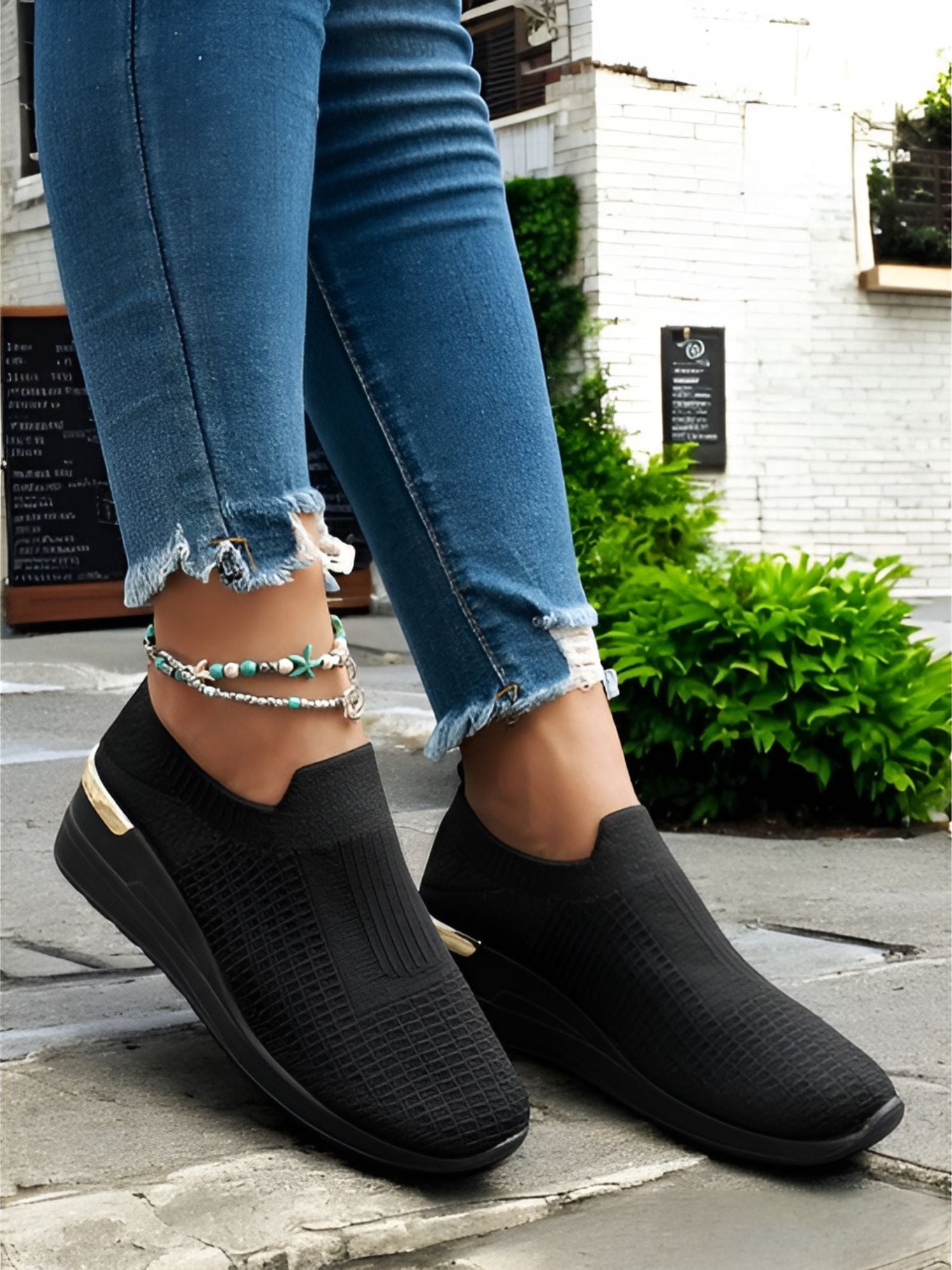 Trendy Everyday Sneakers – Lightweight Women's Casual Shoes with Durable Sole