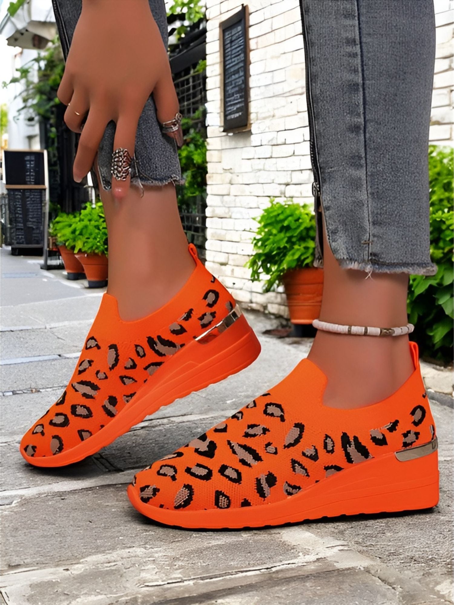 Trendy Everyday Sneakers – Lightweight Women's Casual Shoes with Durable Sole