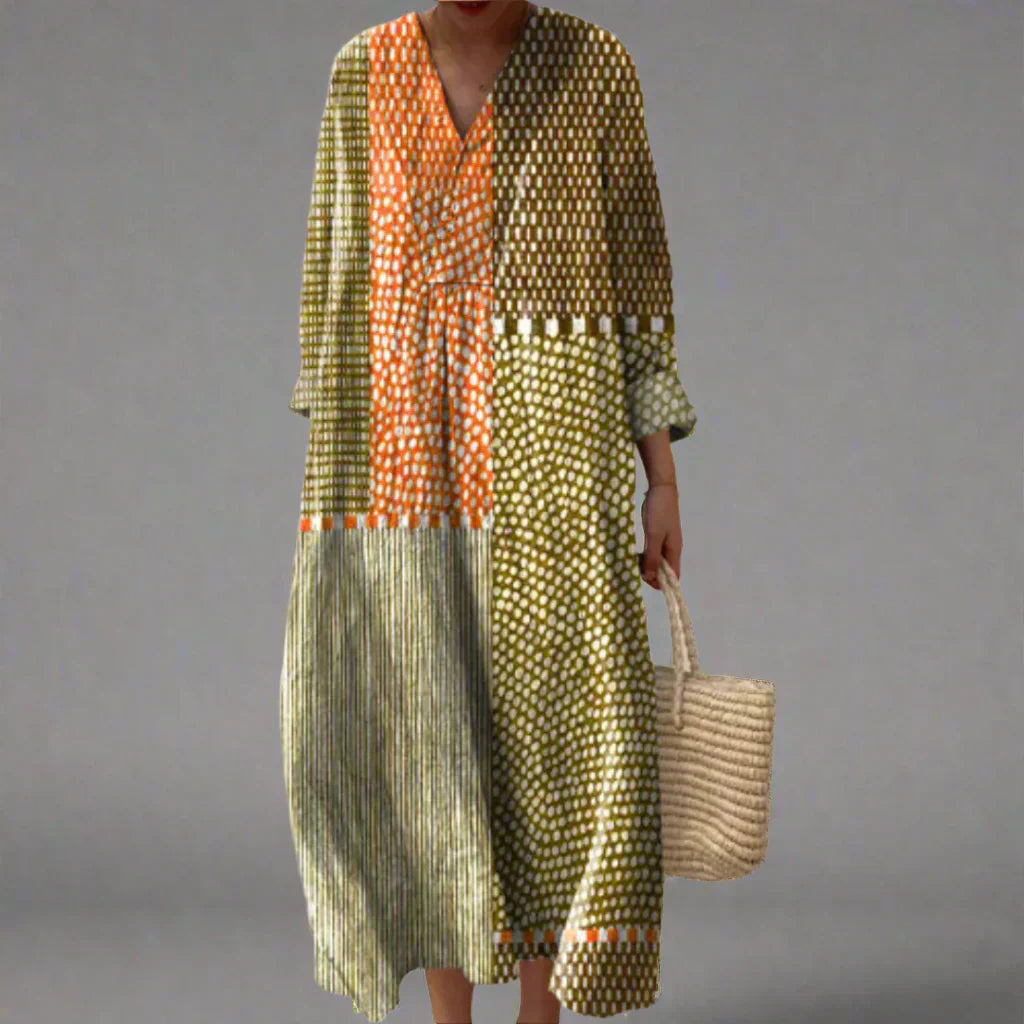 Elegant Geometric Dress – Modern Pattern, Flattering Silhouette & Lightweight Fabric