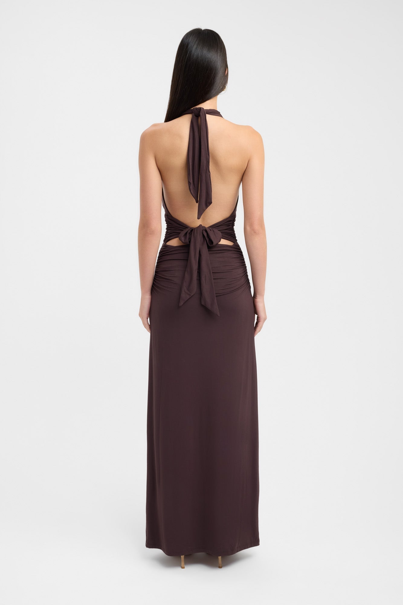 Halter Maxi Dress – Elegant Flowing Gown for Weddings & Formal Evenings