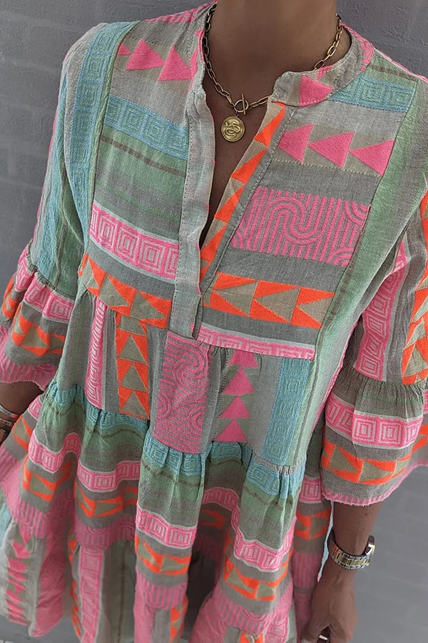 Vintage Vibe Dress - Classic Silhouette Retro Style | Elegant Flattering Fit