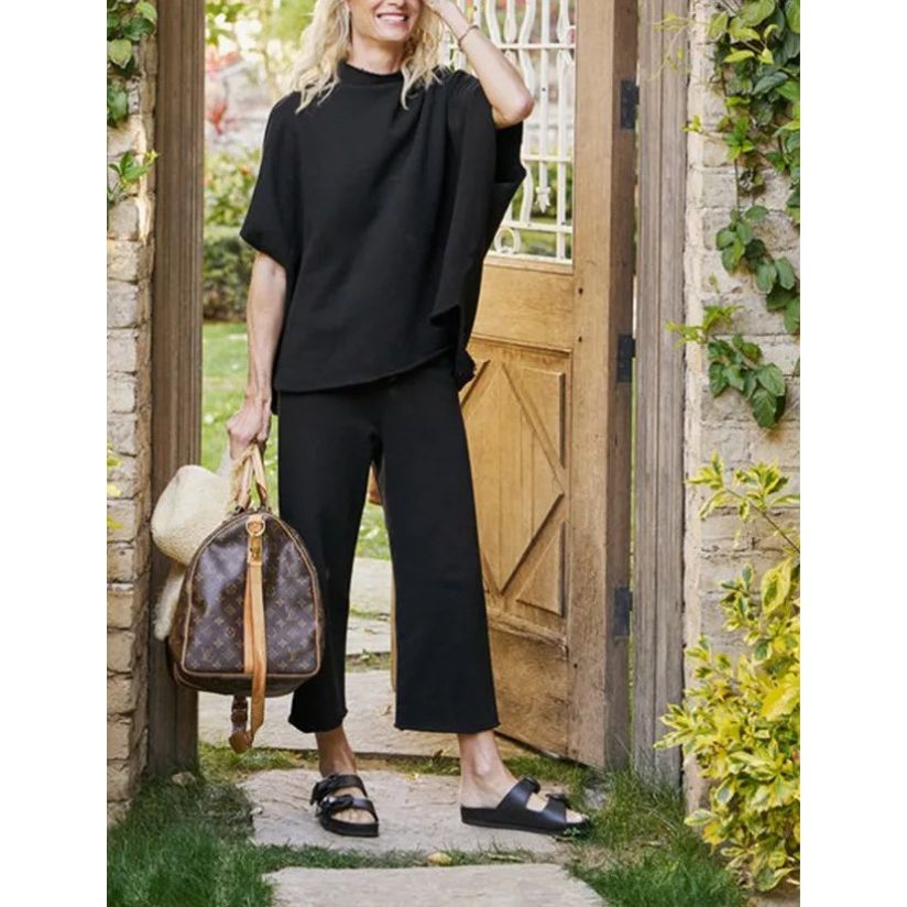 Relaxed Lounge Set – Two-Piece Loungewear With Batwing Sleeve Top & Wide-Leg Pants