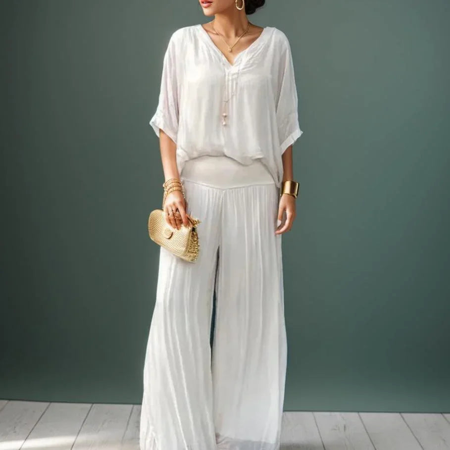 Extra Light Poplin Set – Lightweight Two-Piece Matching Outfit with Fitted Waist & V-Neckline