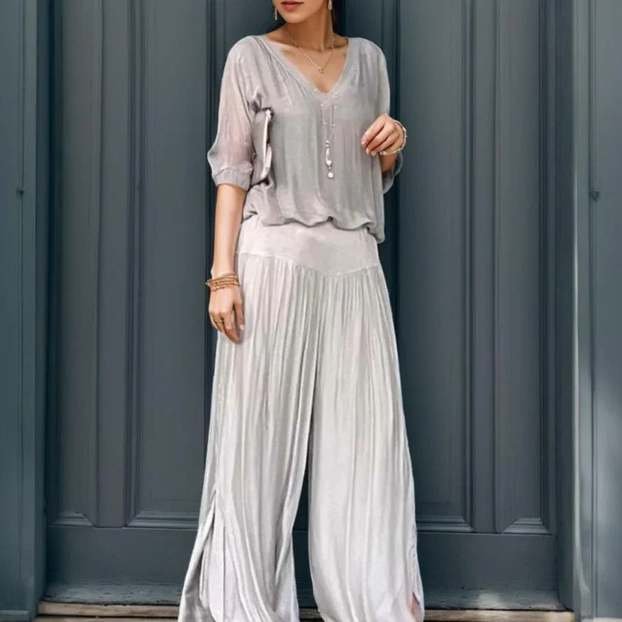 Extra Light Poplin Set – Lightweight Two-Piece Matching Outfit with Fitted Waist & V-Neckline