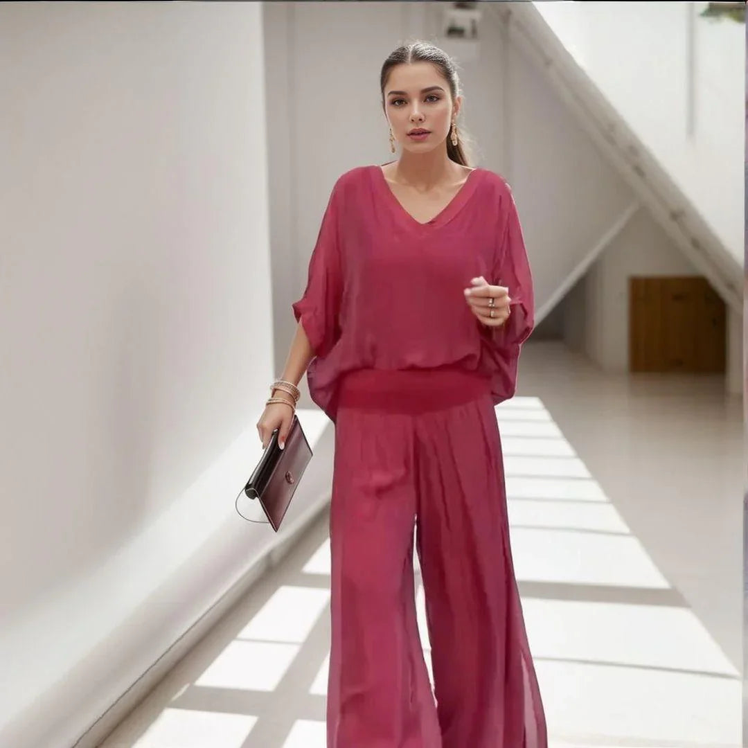 Extra Light Poplin Set – Lightweight Two-Piece Matching Outfit with Fitted Waist & V-Neckline