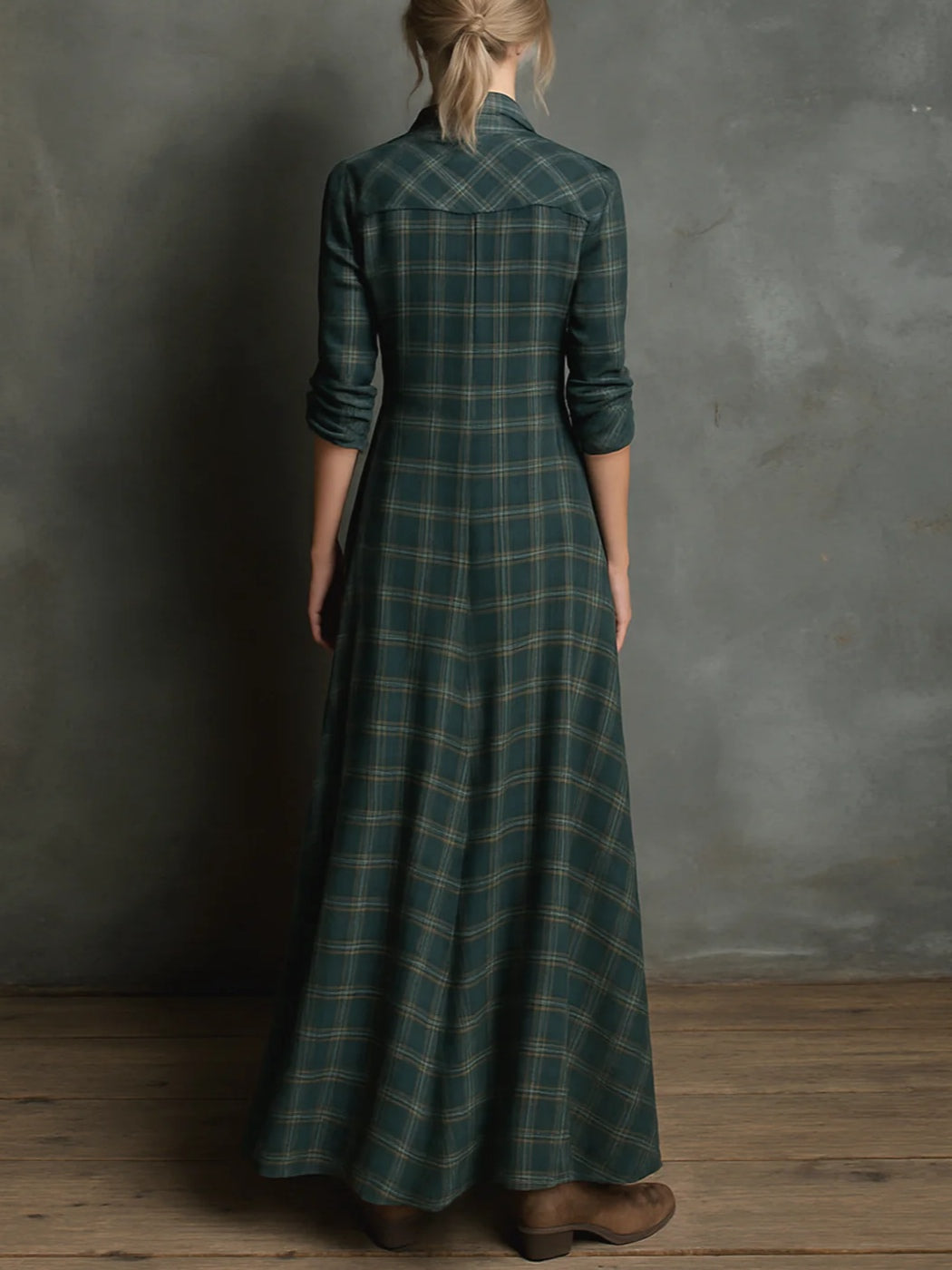 Long Dress With Lapel – Elegant Maxi Dress Featuring Green Checked Lapel Collar
