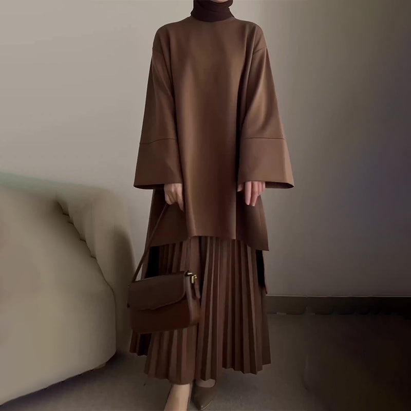 Chic Pleated Two-Piece Set – Oversized Top & Pleated Skirt With Flowing Bell Sleeves