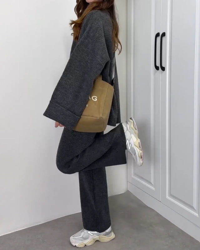 Comfy Two-Piece Set – Women's Loungewear With Relaxed Fit & Matching Pants