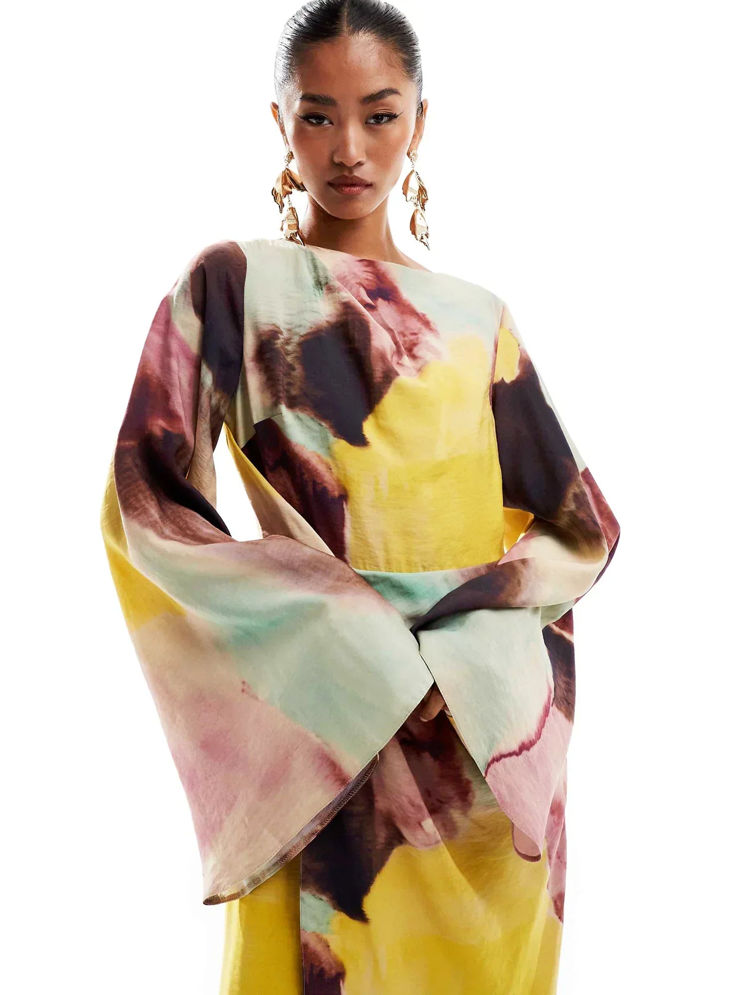 Abstract Watercolor Maxi Dress – Flowing Silhouette Style for Summer Evenings