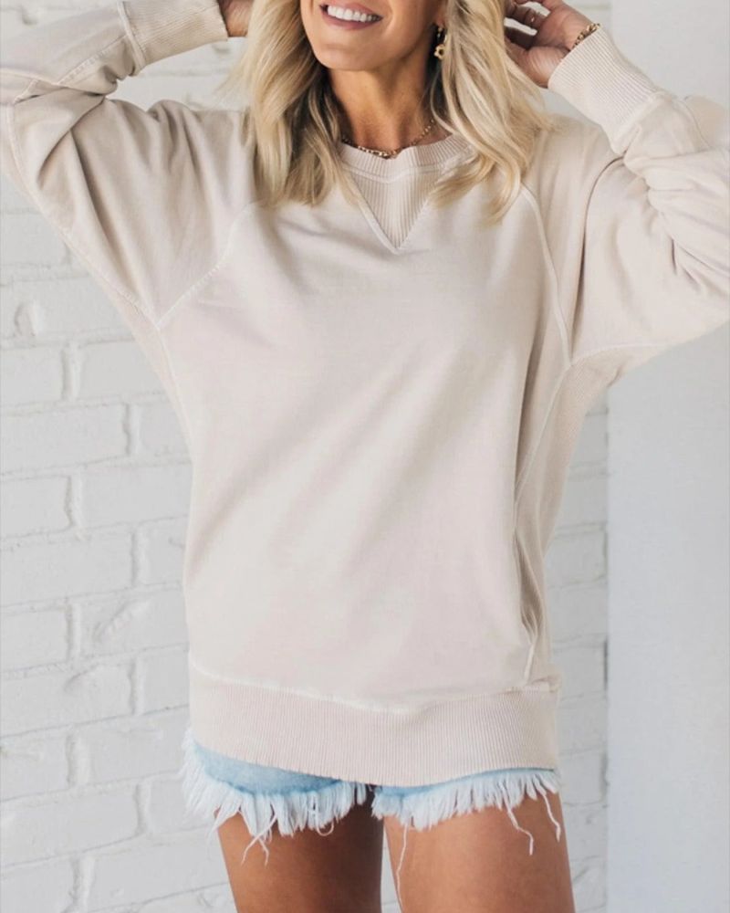 Ribbed Pocketed Pullover – Cozy Winter Knitwear With Functional Pocket Design