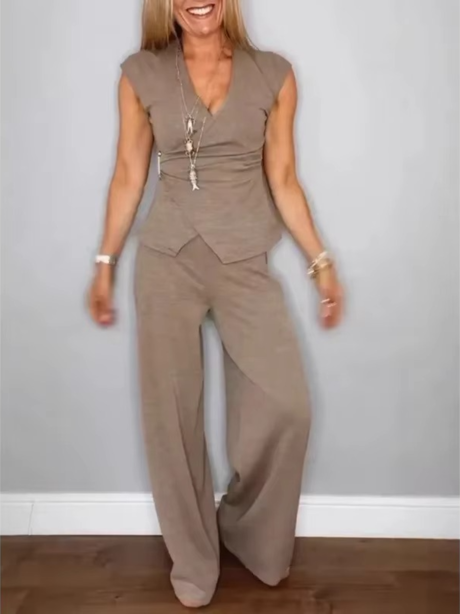 Elegant Women's Set – V-Neck Top and Tailored Trousers with Gold-Tone Buttons