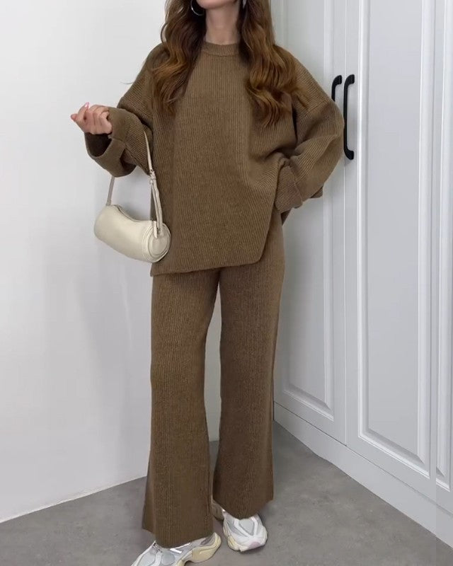 Comfy Two-Piece Set – Women's Loungewear With Relaxed Fit & Matching Pants