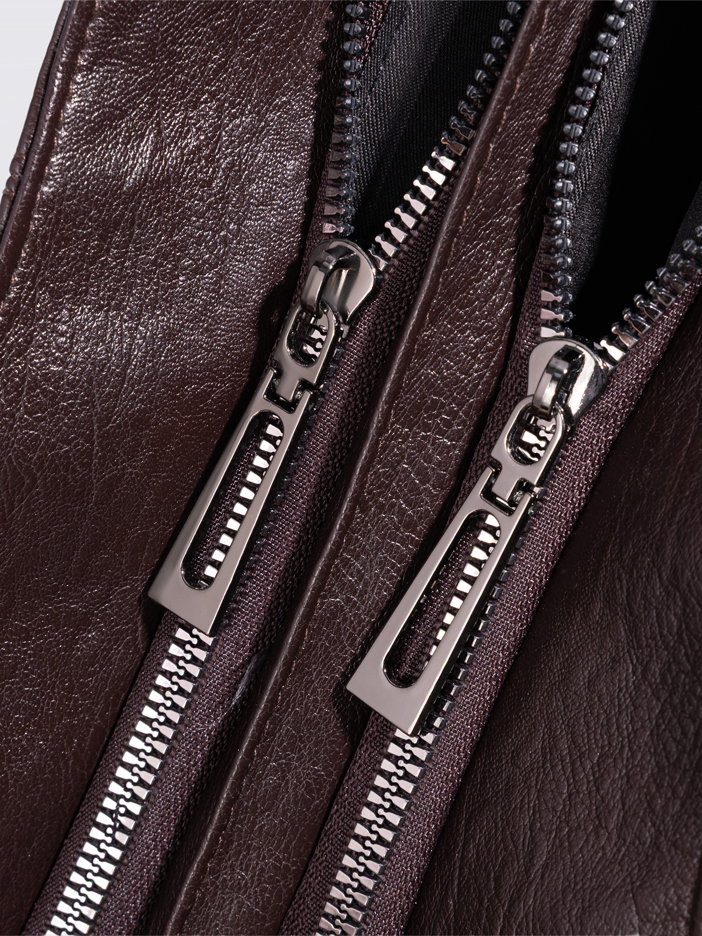 Stylish Tote Bag – Premium Leather Tote With Spacious Zippered Compartment