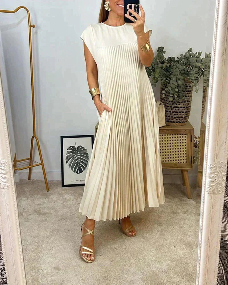 Pleated Chic Dress – Sleeveless Stylish Summer Dress With Figure Hugging Fit