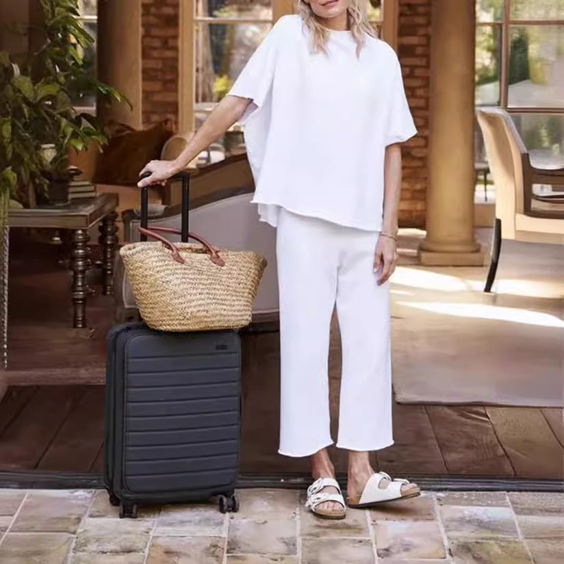 Relaxed Lounge Set – Two-Piece Loungewear With Batwing Sleeve Top & Wide-Leg Pants