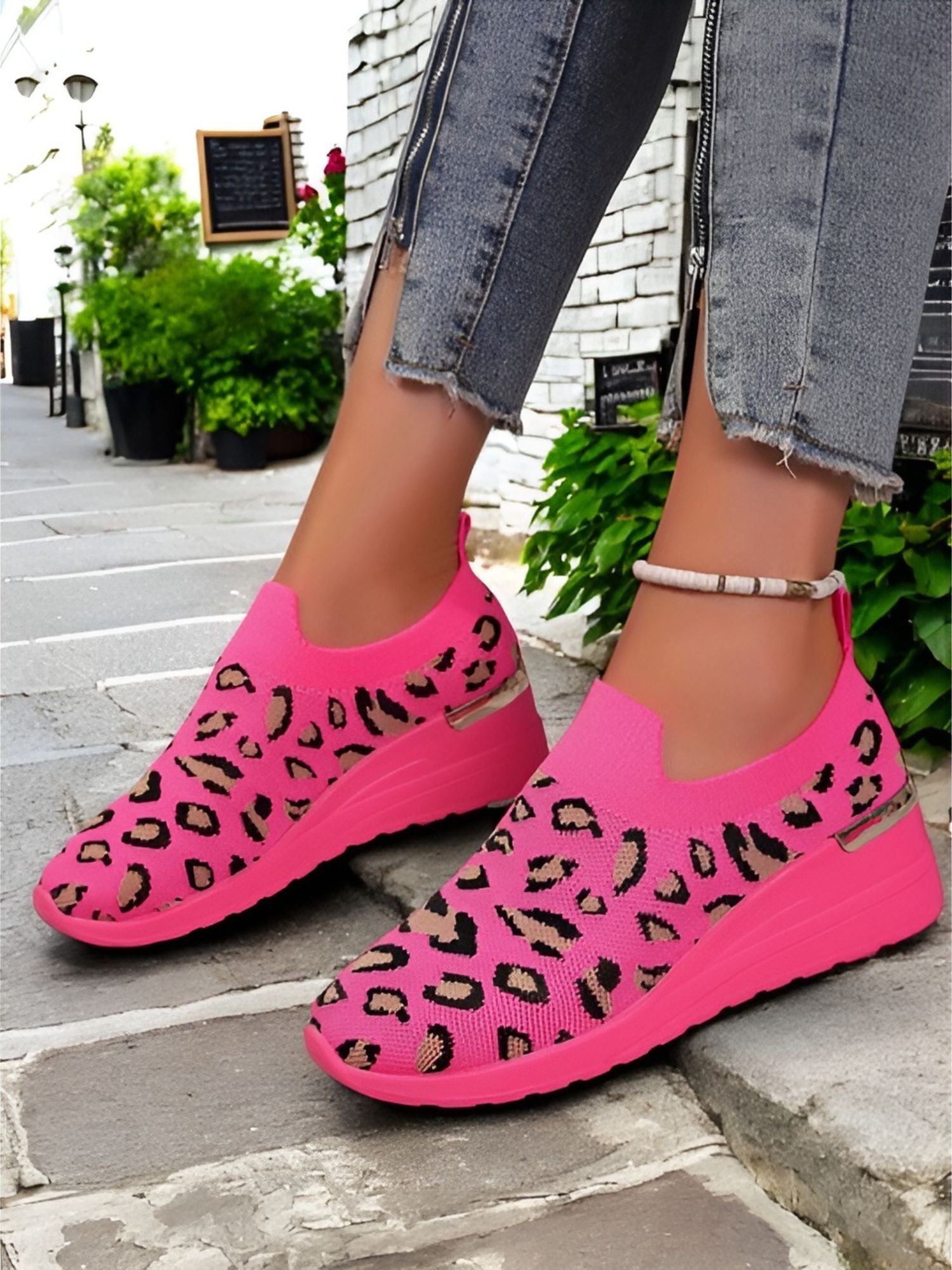 Trendy Everyday Sneakers – Lightweight Women's Casual Shoes with Durable Sole