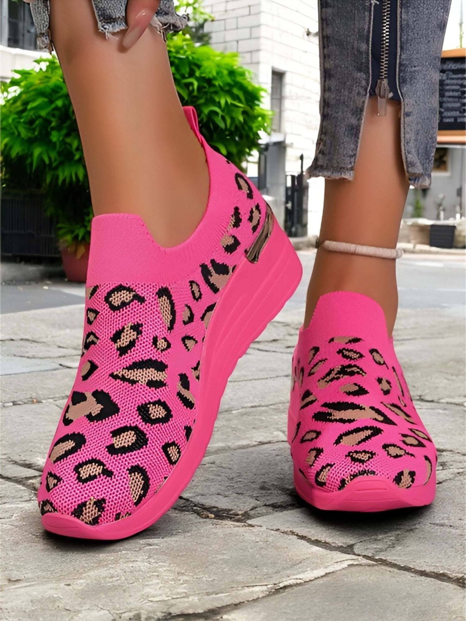 Trendy Everyday Sneakers – Lightweight Women's Casual Shoes with Durable Sole