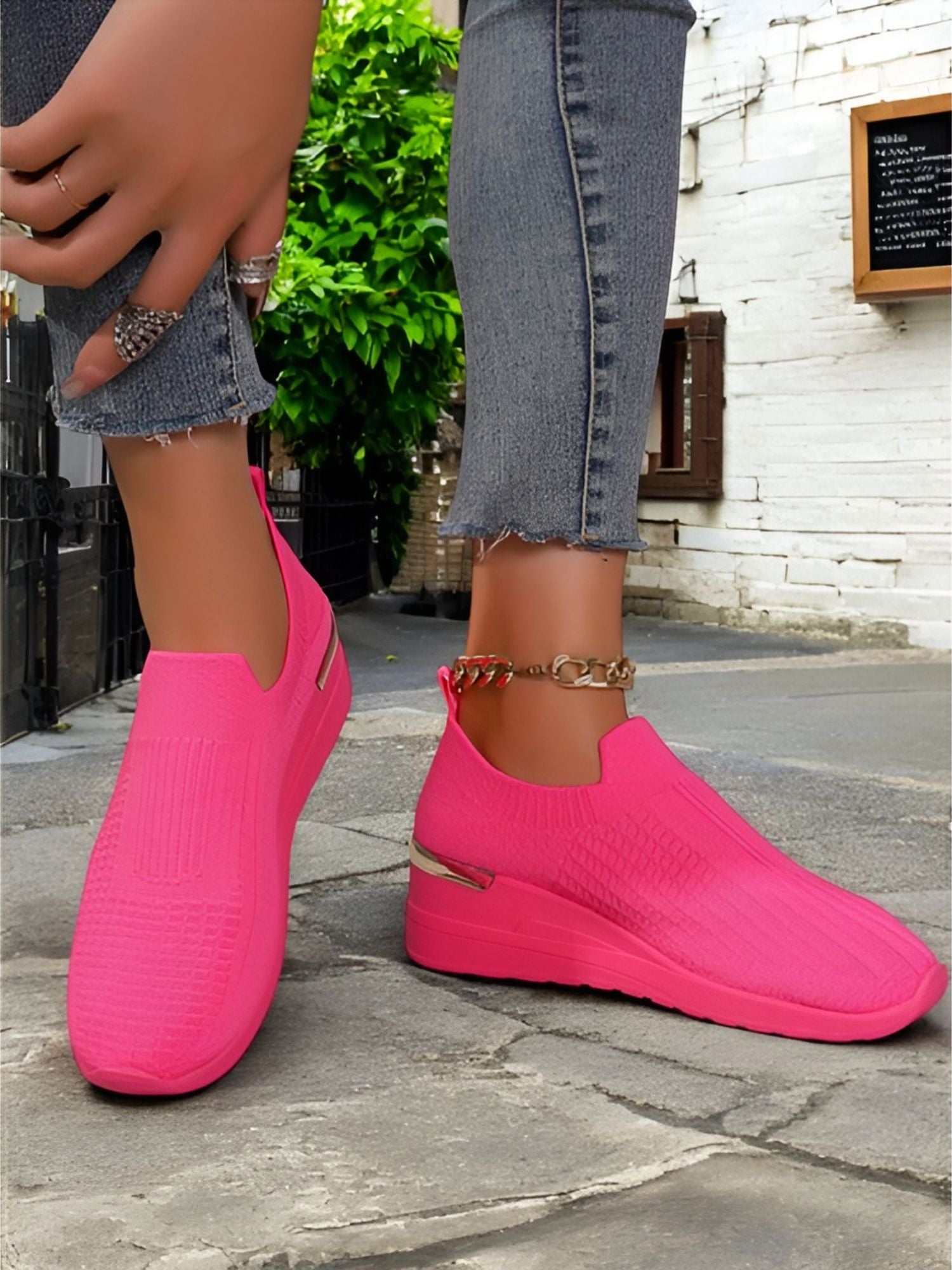 Trendy Everyday Sneakers – Lightweight Women's Casual Shoes with Durable Sole