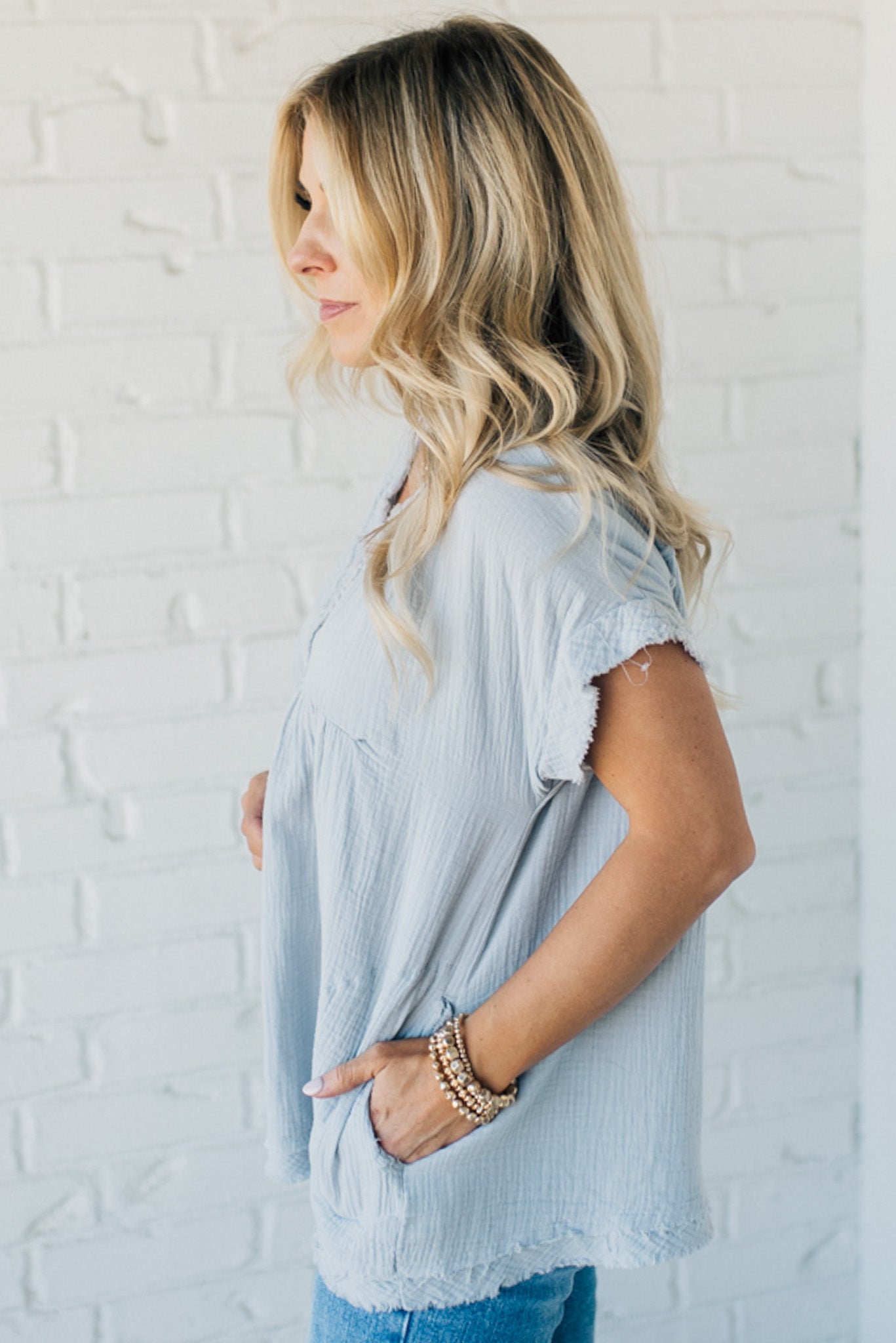 Raw Edge Gauze Top – Lightweight Cotton Babydoll Style Blouse with Side Pockets