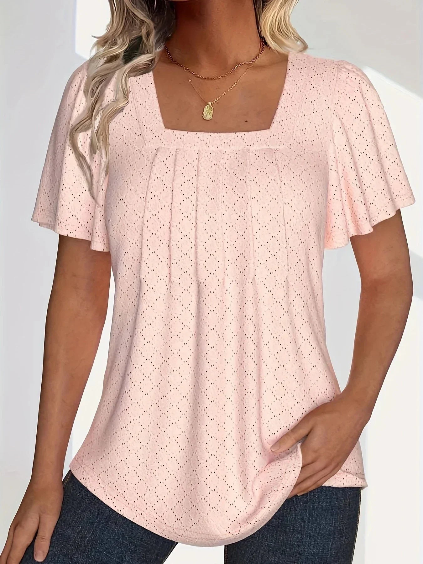 Elegant Ruffle Blouse – Flowy Plus Size Top with Square Neckline & Lightweight Fabric