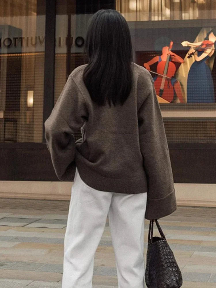 Elegant V-Neck Cardigan – Classic Slim Fit Sweater | Soft Warm Knitwear