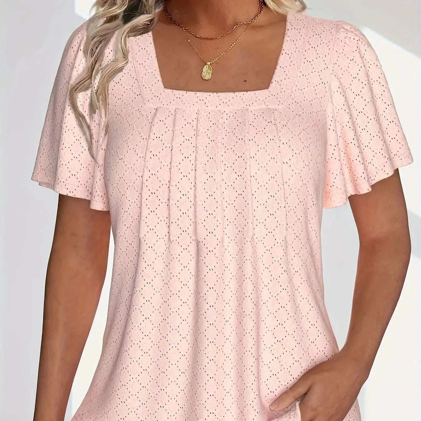 Elegant Ruffle Blouse – Flowy Plus Size Top with Square Neckline & Lightweight Fabric