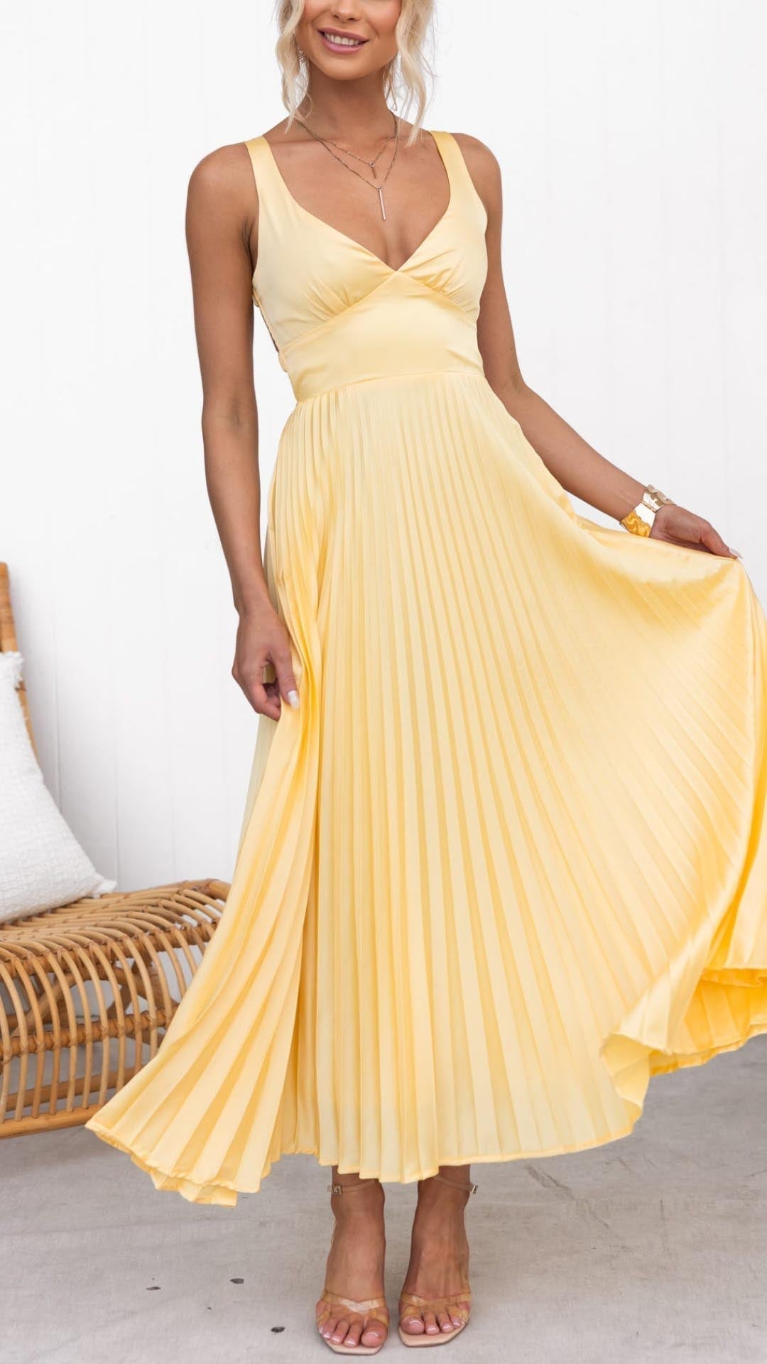 Pleated V-Neck Maxi Dress - Elegant Flowing Summer Dress with Cinched Waist