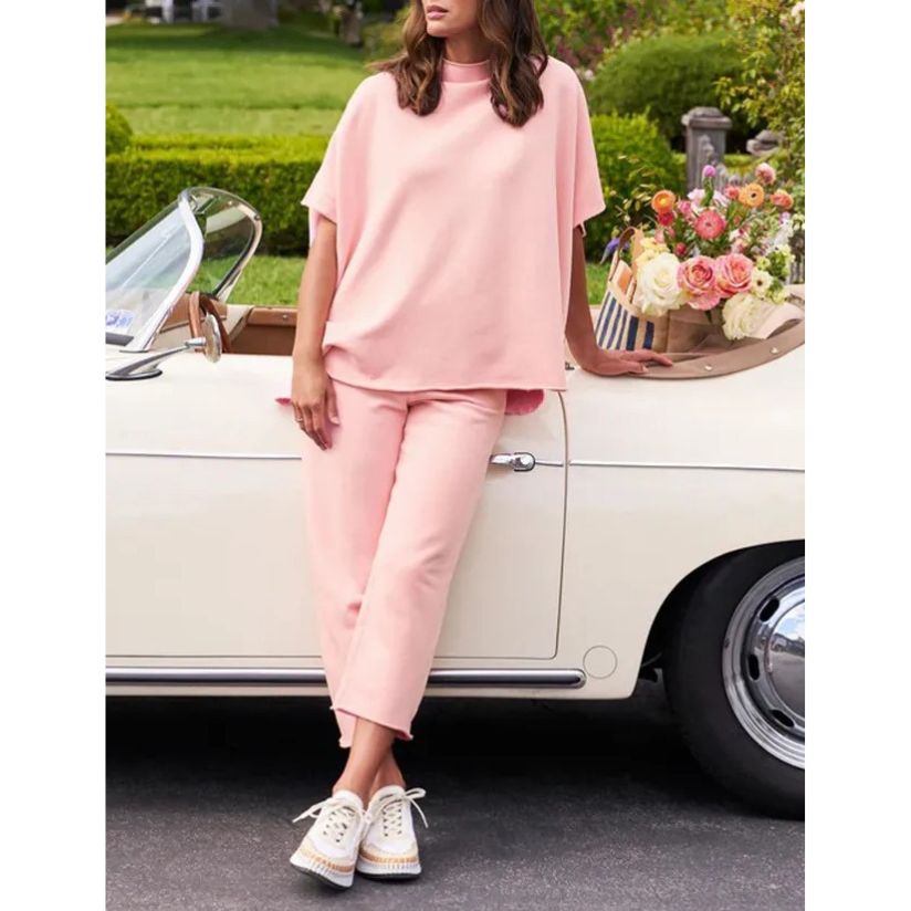 Relaxed Lounge Set – Two-Piece Loungewear With Batwing Sleeve Top & Wide-Leg Pants