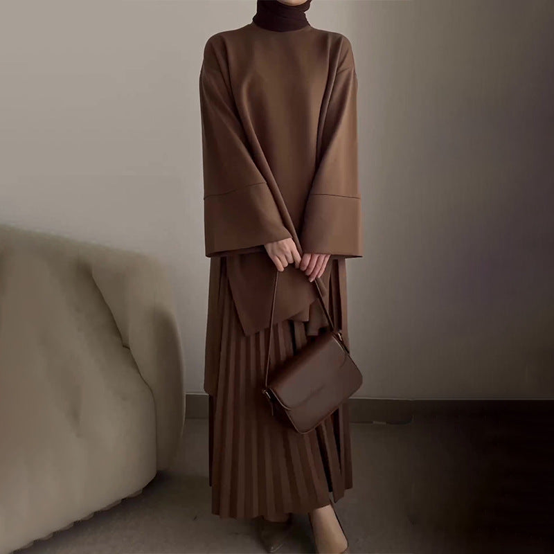 Chic Pleated Two-Piece Set – Oversized Top & Pleated Skirt With Flowing Bell Sleeves