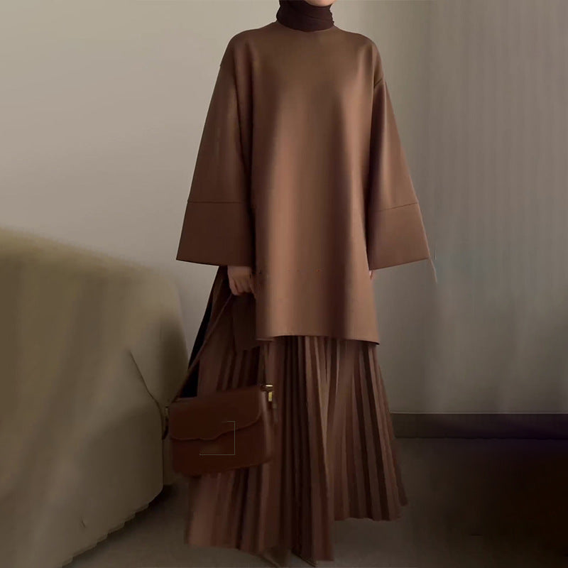 Chic Pleated Two-Piece Set – Oversized Top & Pleated Skirt With Flowing Bell Sleeves