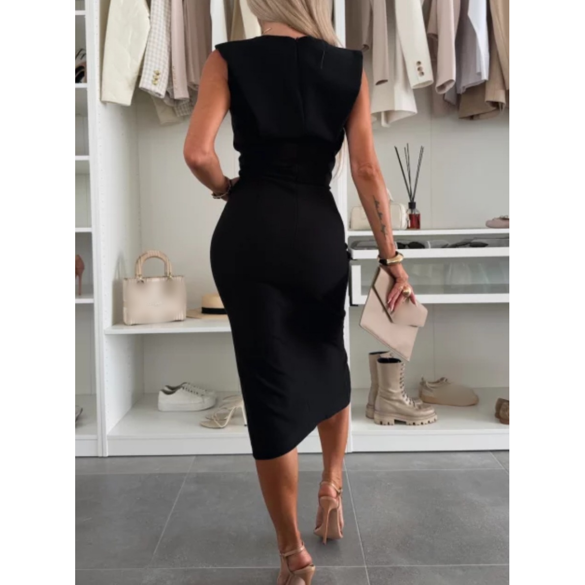 Flow Charm Slit Dress – Elegant Side Slit, Flattering Fit & Breathable Fabric