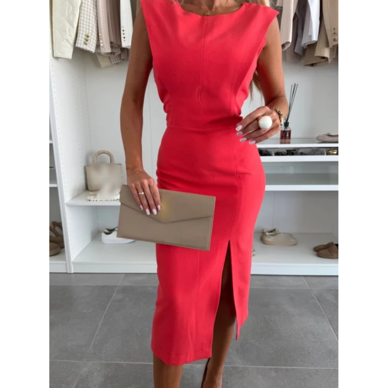 Flow Charm Slit Dress – Elegant Side Slit, Flattering Fit & Breathable Fabric