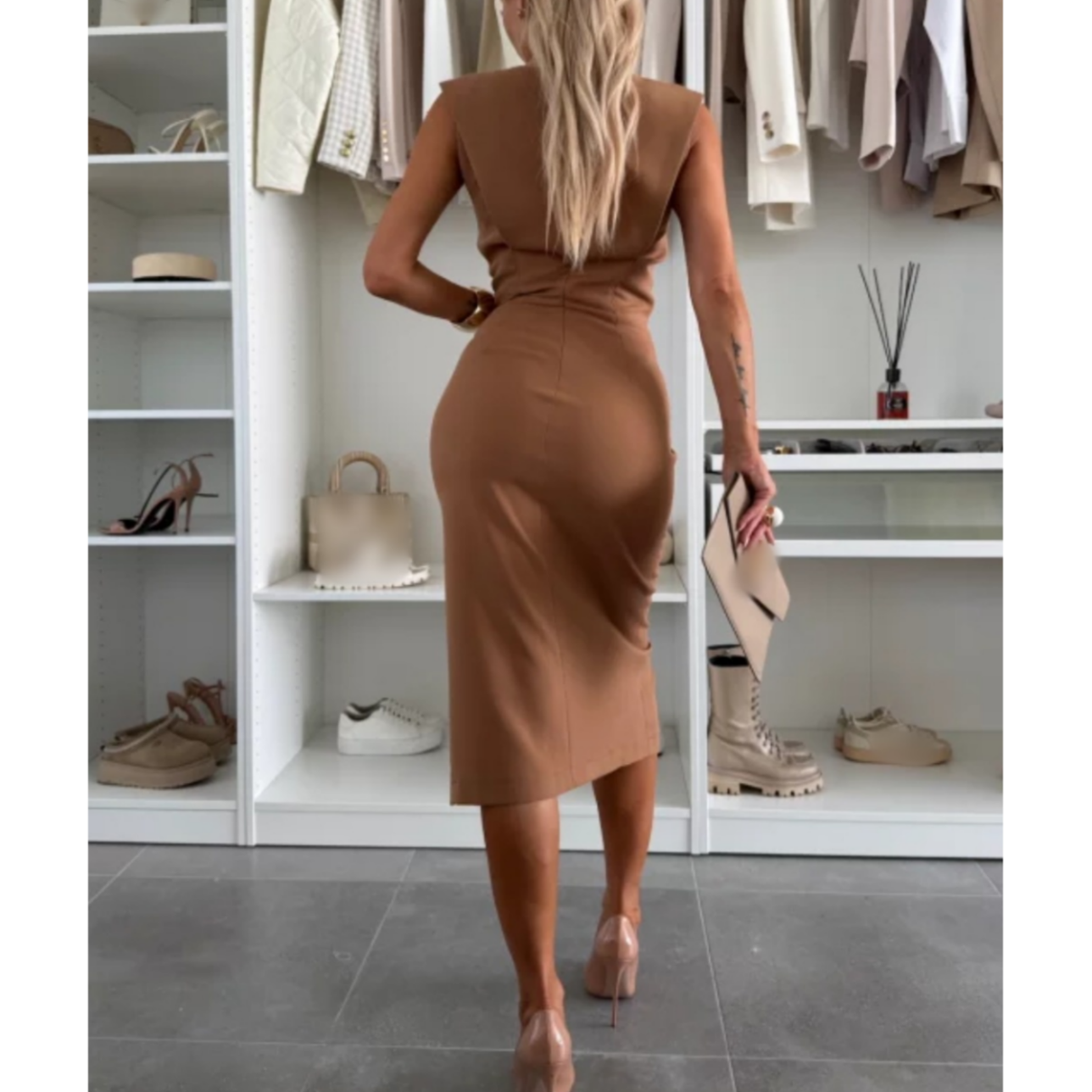 Flow Charm Slit Dress – Elegant Side Slit, Flattering Fit & Breathable Fabric